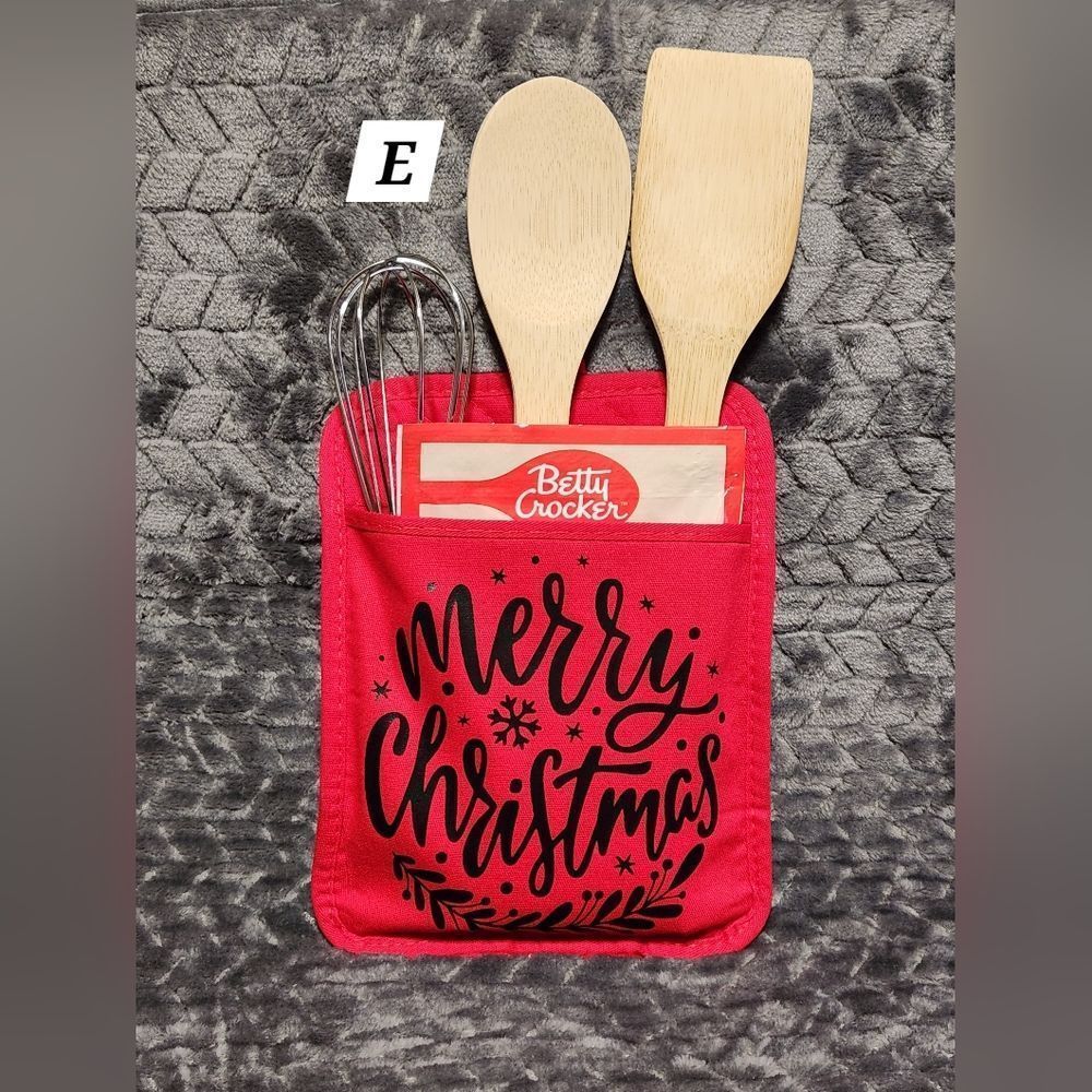 Christmas Pot Holders Several Design - Picture 5 of 13